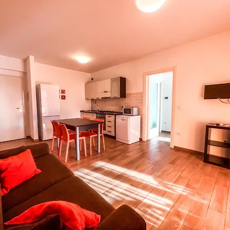 Apartment Residenza Indie Via Kennedy Rif A783 *